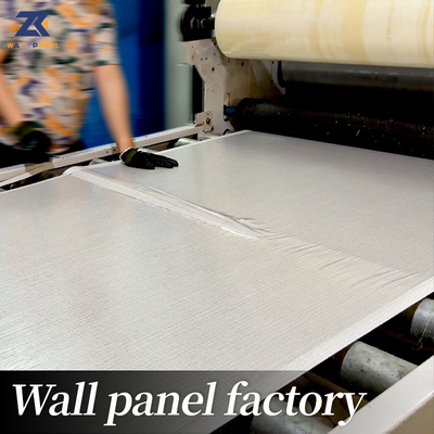 la tela de madera ancha del carbón de leña del bambú de la chapa del 1.22m texturiza los paneles de pared de la cocina del PVC 3D