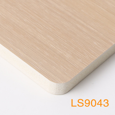 La madera de madera del tablero de la pared del carbón de leña del bambú del grano chapea 5m m 8m m