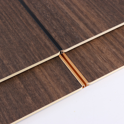 Prueba de madera del molde de los paneles de pared del grano de Crystal Bamboo Charcoal Wood Veneer del carbono