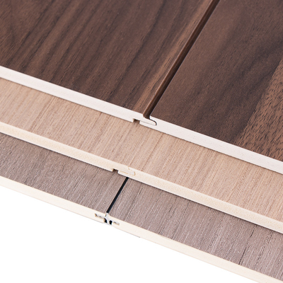 La oficina WPC interior ranuró el panel de pared de la chapa de madera a prueba de humedad